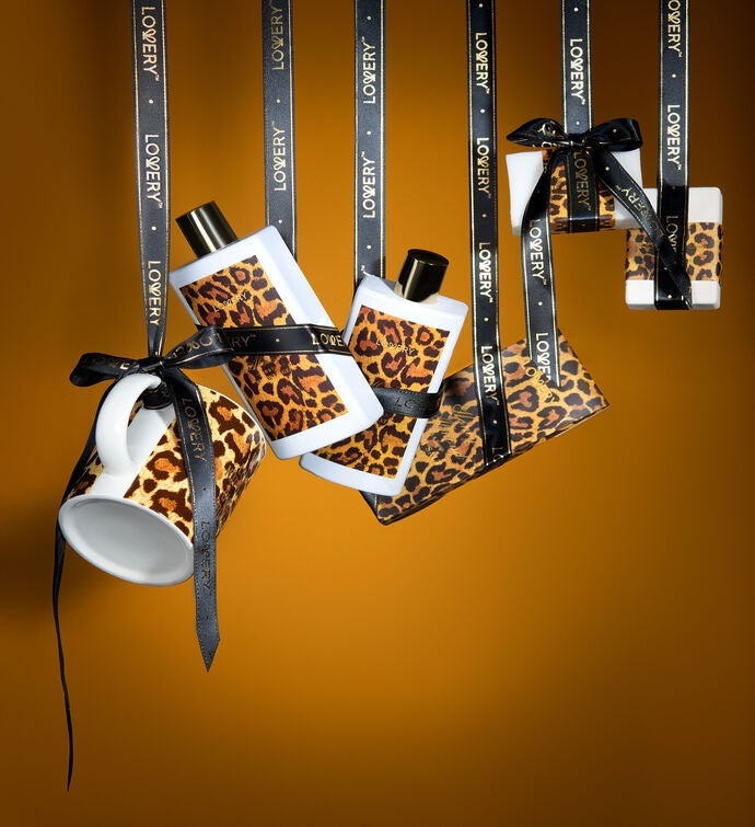 Bath & Body Gift Basket   18pc Honey Almond Spa Kit In Leopard Print