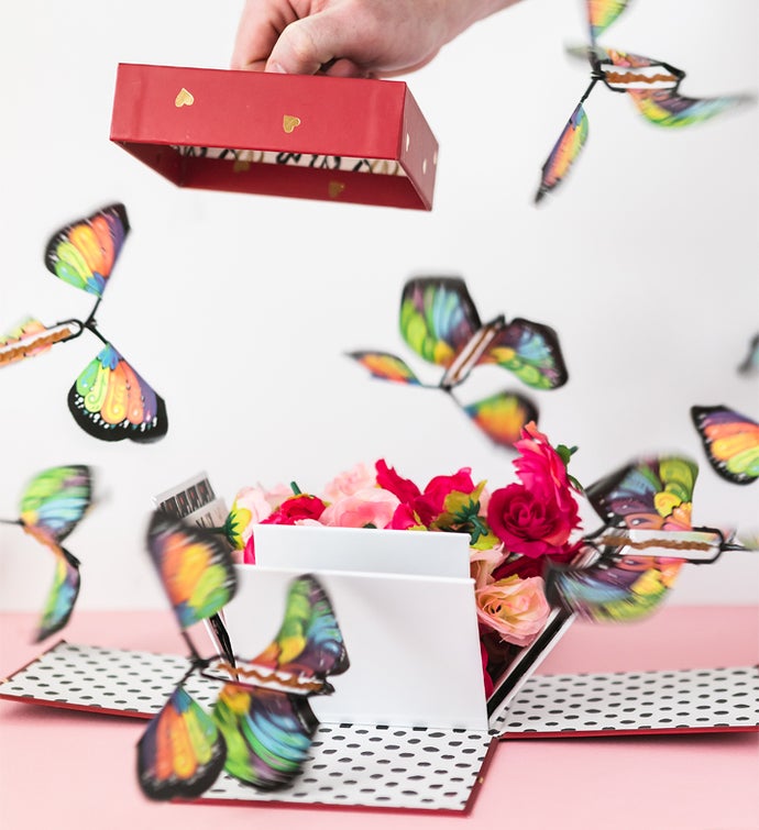 Strawberry Cake Bloom Box