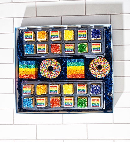 Pride 2025 Deluxe Gift Box