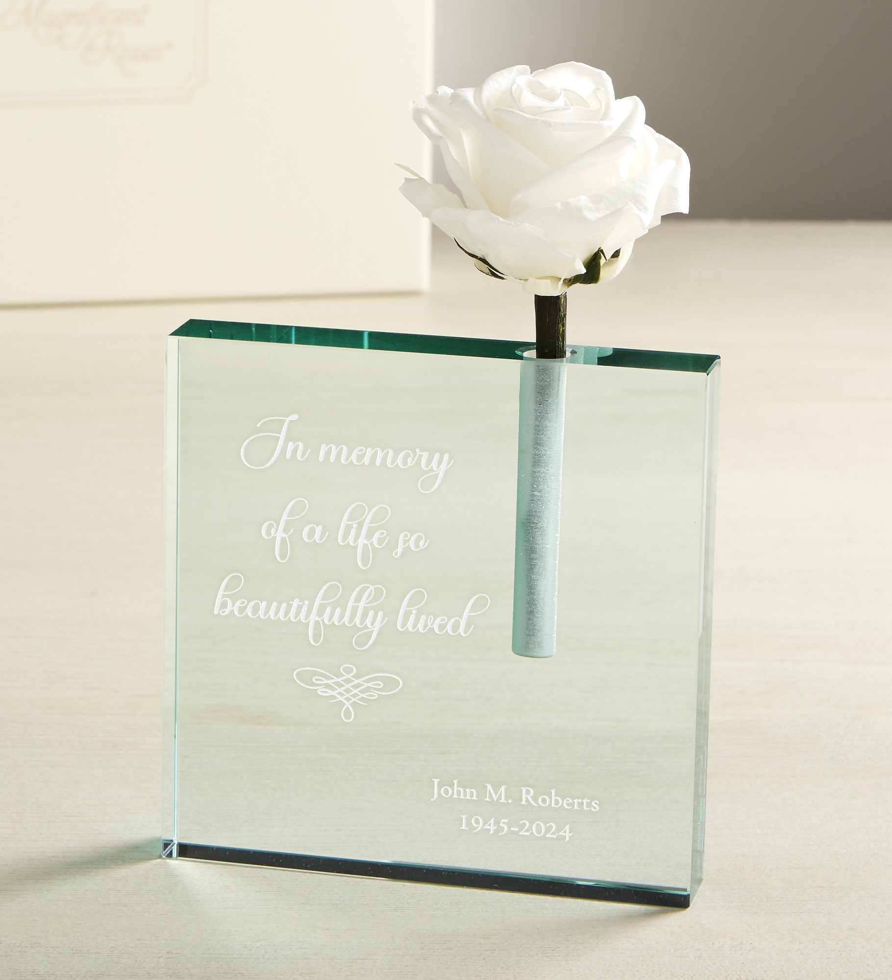 Magnificent Roses® Personalized Sentiments™ for Remembrance