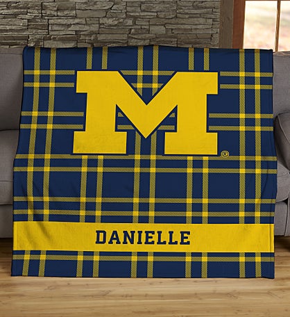 NCAA Michigan Wolverines Plaid Personalized Blankets