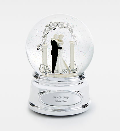 Engraved Wedding Couple Snow Globe