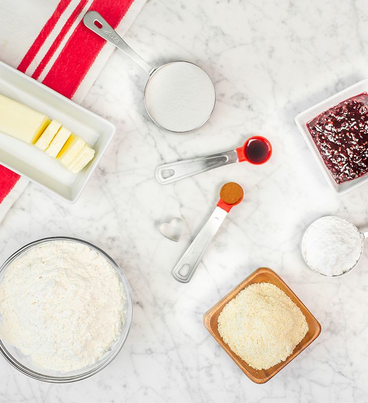 Linzer Cookies DIY Baking Kit