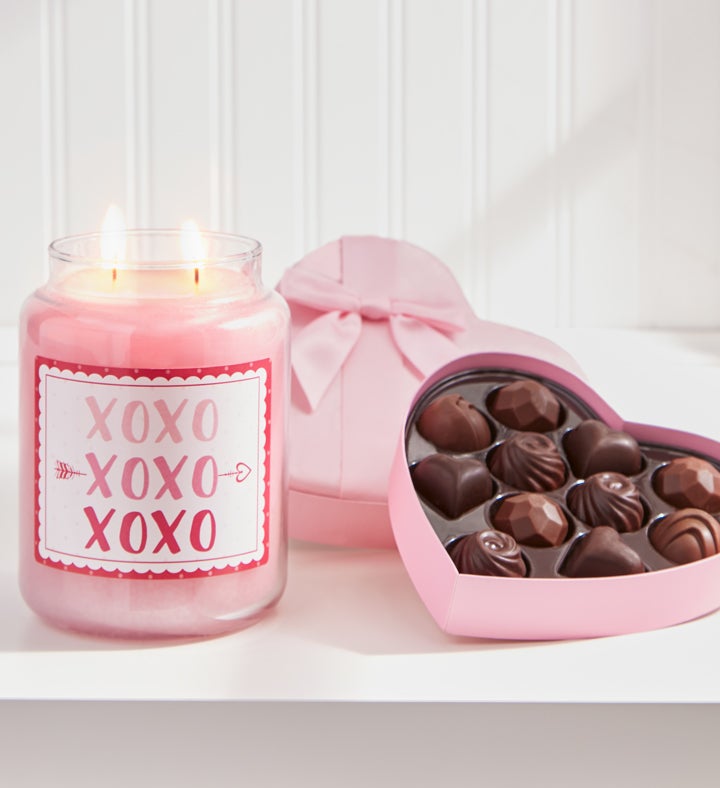 Hugs and Kisses Candle