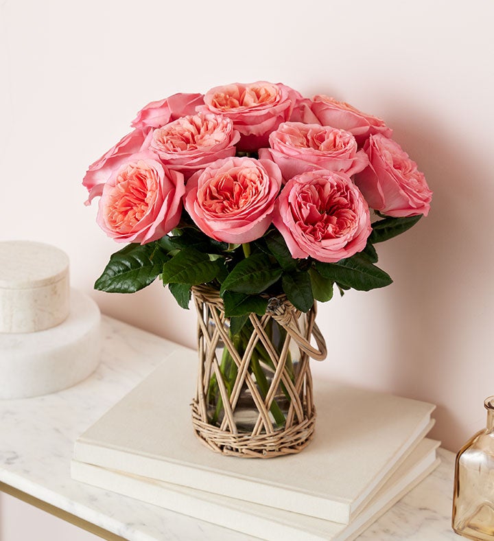 One Dozen Pink Garden Roses