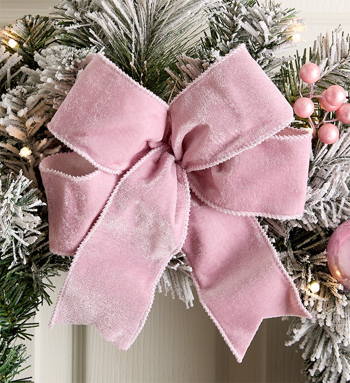 Glistening Blush Wreath