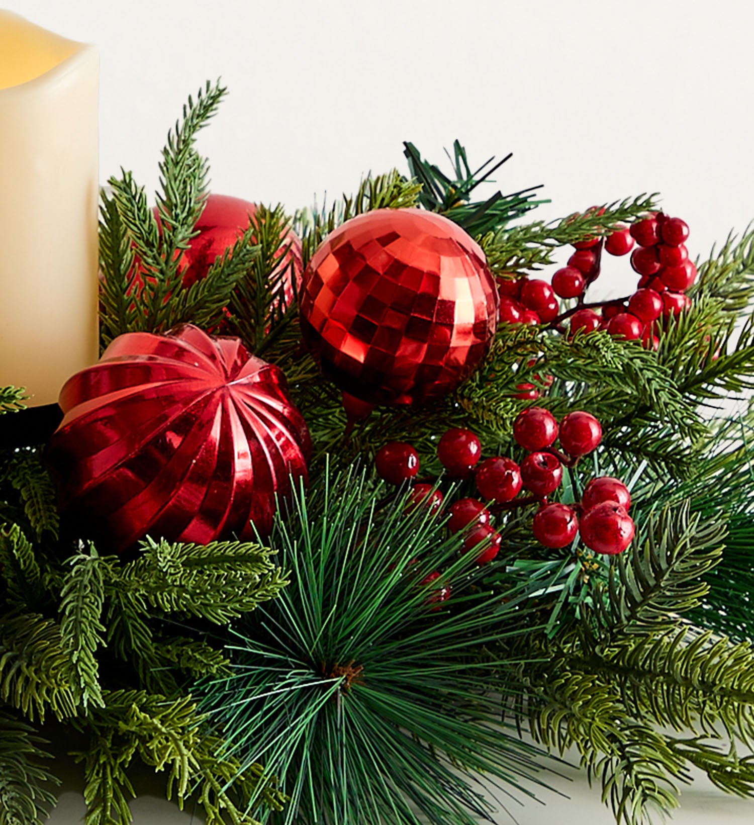 Holiday Radiance Centerpiece
