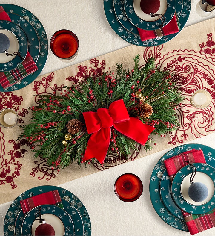Velvet Evergreen Preserved Cedar Centerpiece