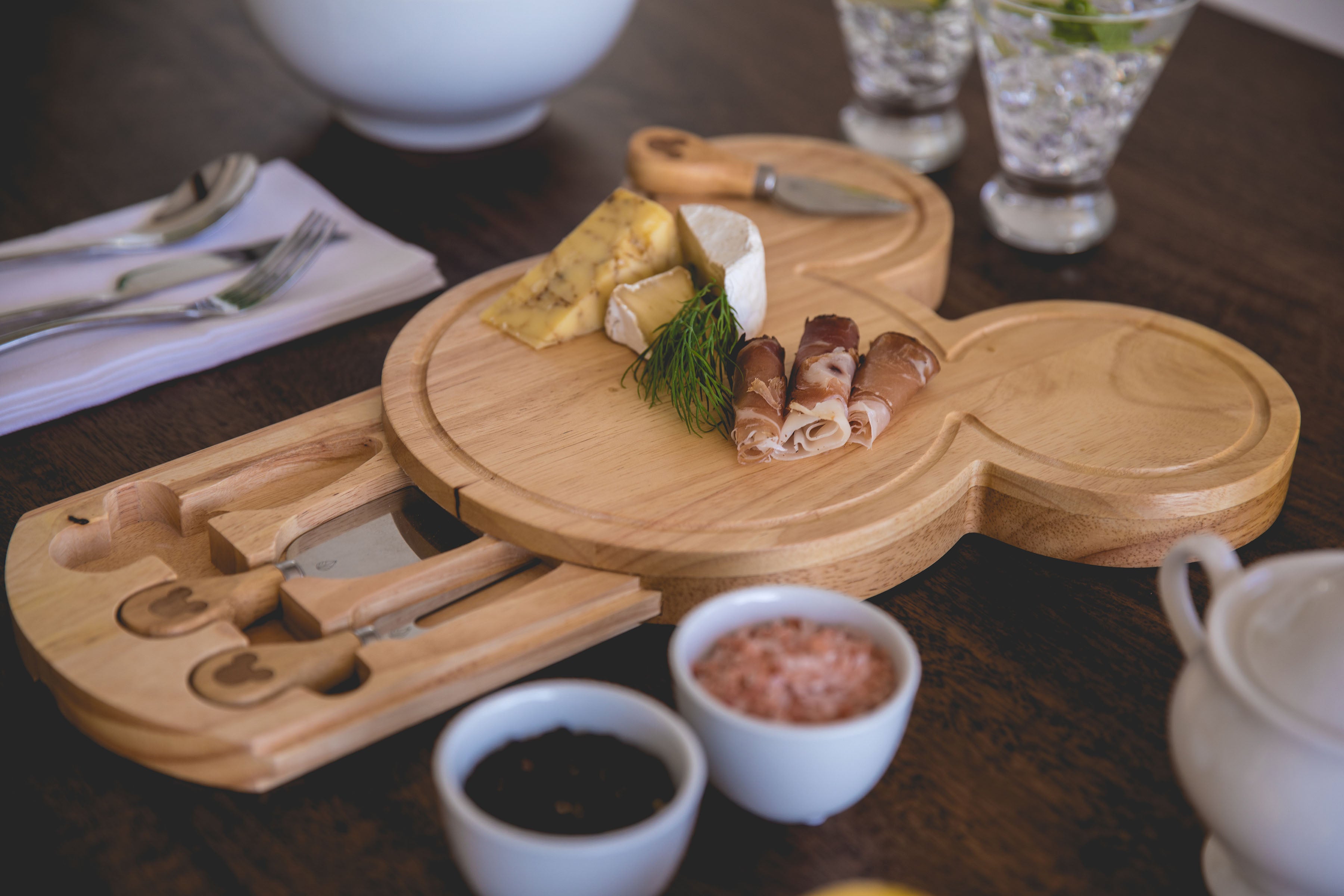 Mickey Head Shaped Cheese Board With Tools