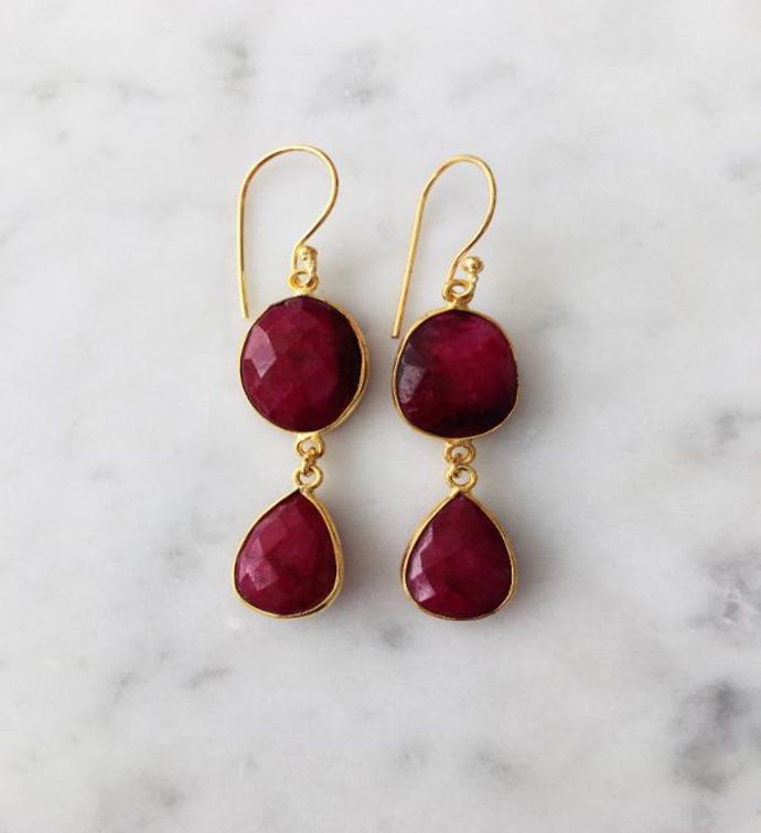 Rome Earrings Gold Ruby