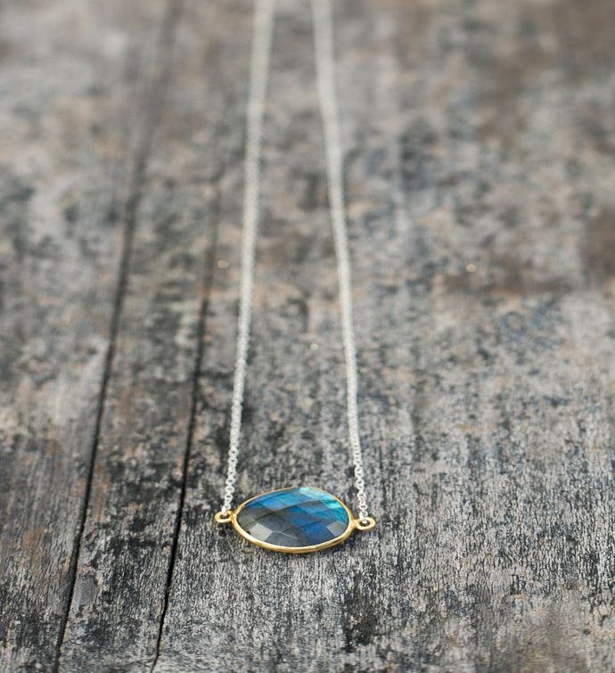 Mrs. Parker Necklace In Labradorite