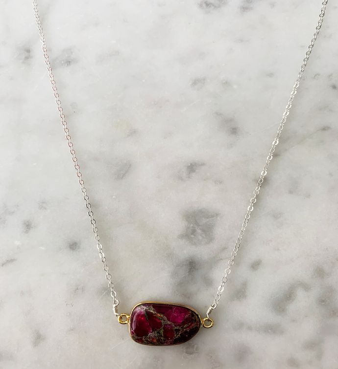 Mrs. Parker Necklace In Silver Red Mojave