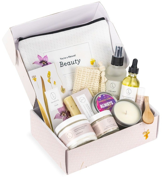 Spa Aromatherapy Gift - Natural Lavender Bath &amp; Body Relaxing Package