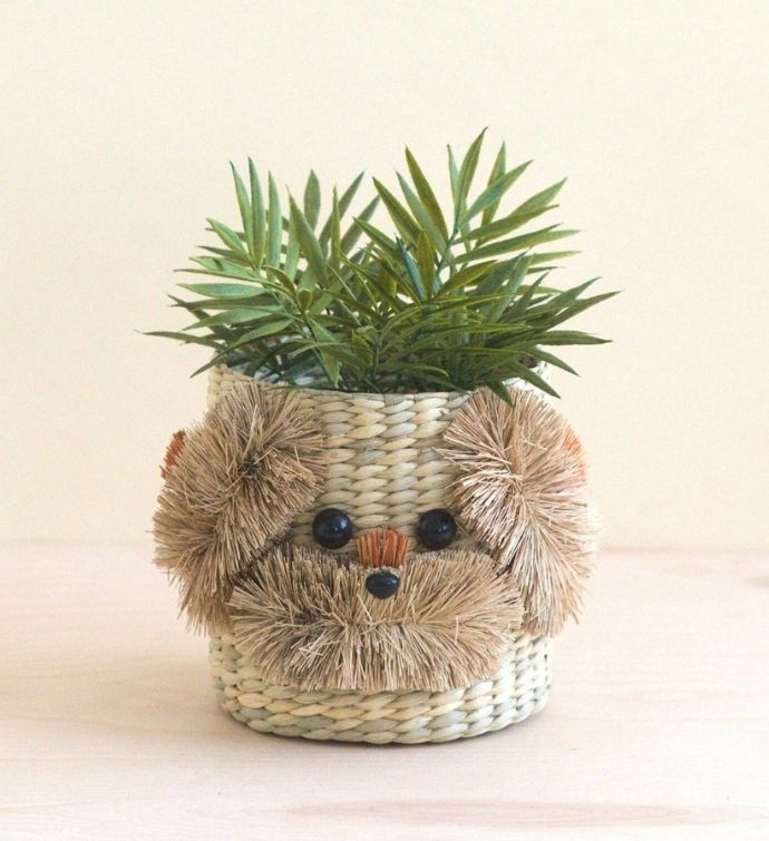 Dog Seagrass Basket Planter