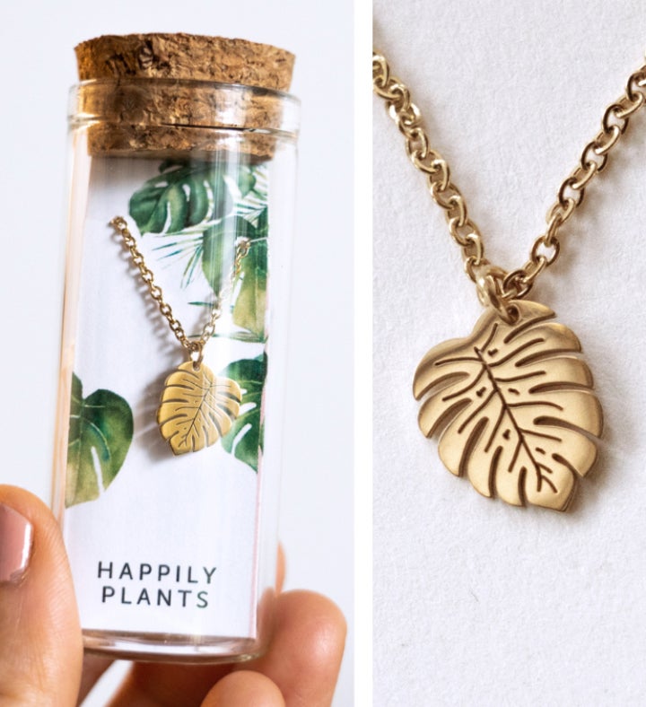 Flat Monstera Deliciosa Necklace 18k Gold Over Stainless Steel