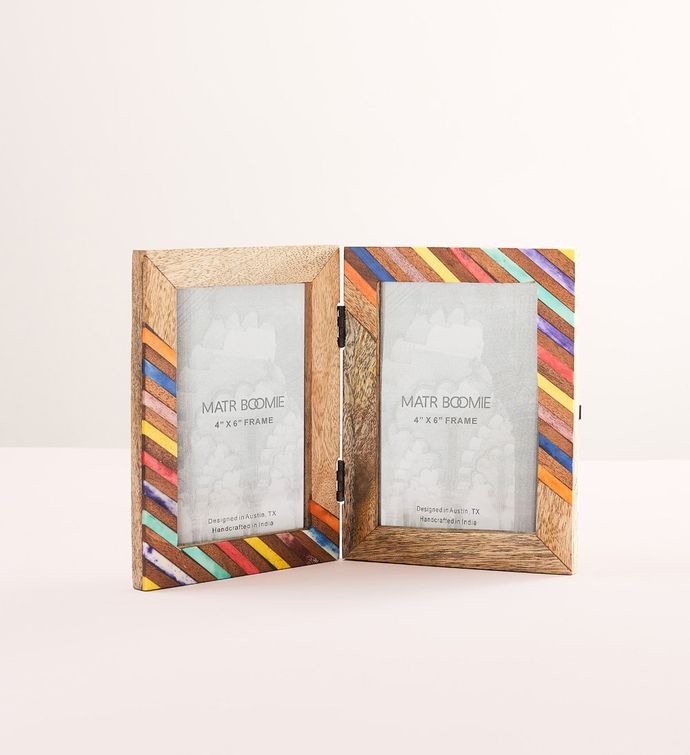 Banka Mundi Hinged Frame - Multicolor 4" X 6"