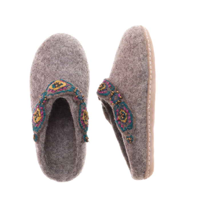 Gray Jeweled Cuff Slipper