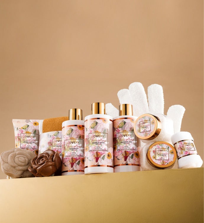 Deluxe Vanilla Coconut Home Spa Gift Basket, 13 Piece