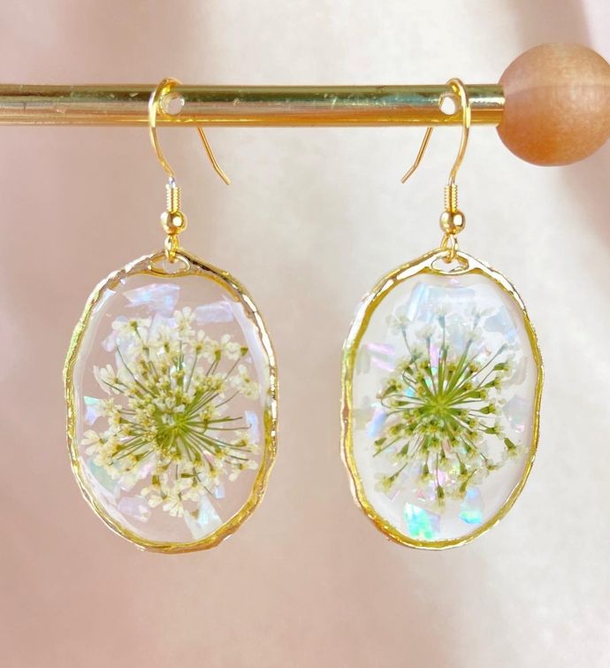 Real White Lace Flower Oval Earrings