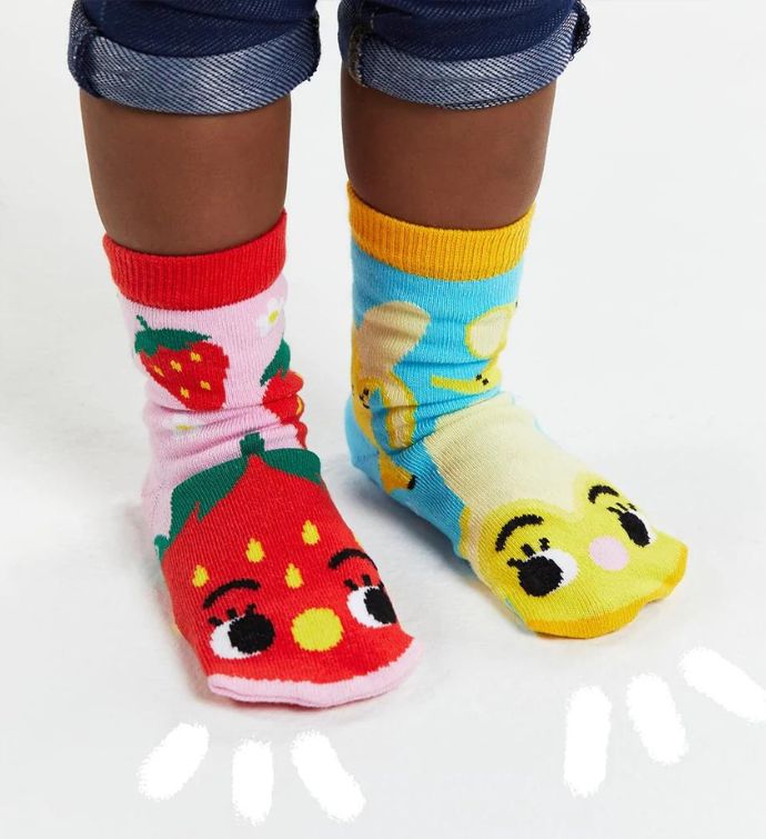 Strawberry & Banana Pals Socks - Mismatchy Set (2 Pairs!)