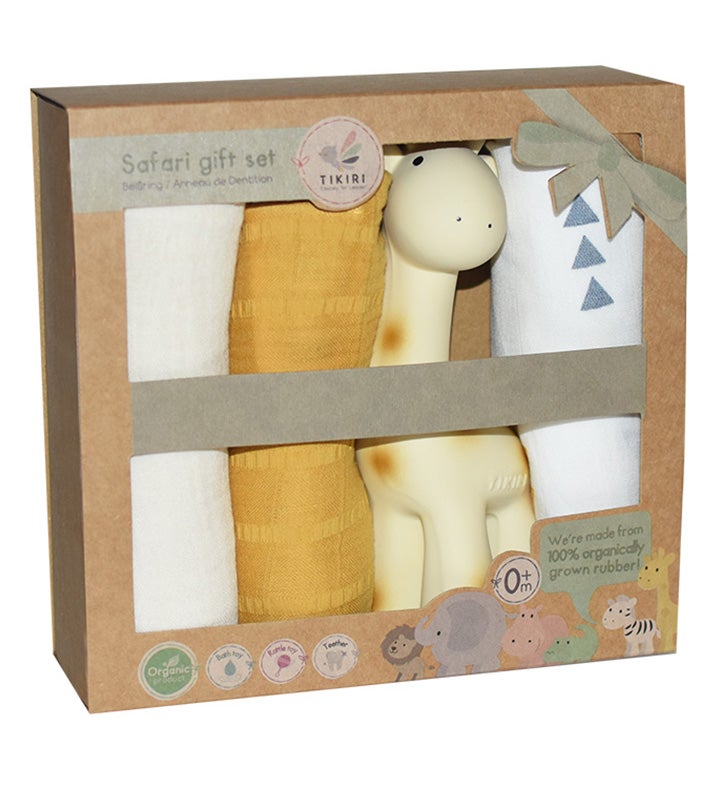 Giraffe Gift Set-three Muslin Squares With Giraffe Natural Rubber Teether
