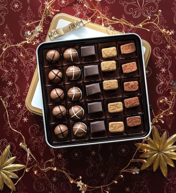 Carian's Tin Metal Luxury Premium Chocolate Gift Box