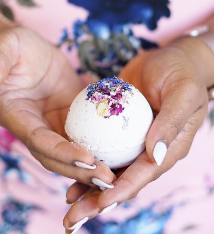 Create Your Own Bath Bomb Workshop For Two - Texas
