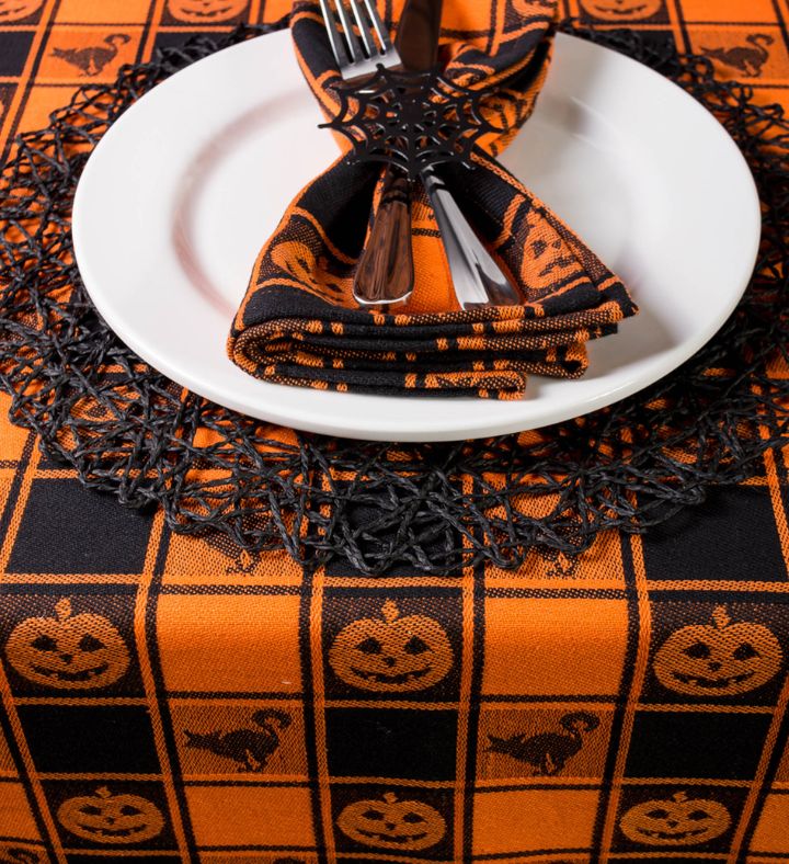 Cats And Jack-o-lanterns Buffalo Check Woven Halloween Tablecloth - 84"