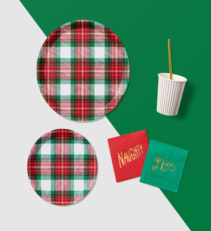 Winter Plaid Large Plates  10 Per Pack