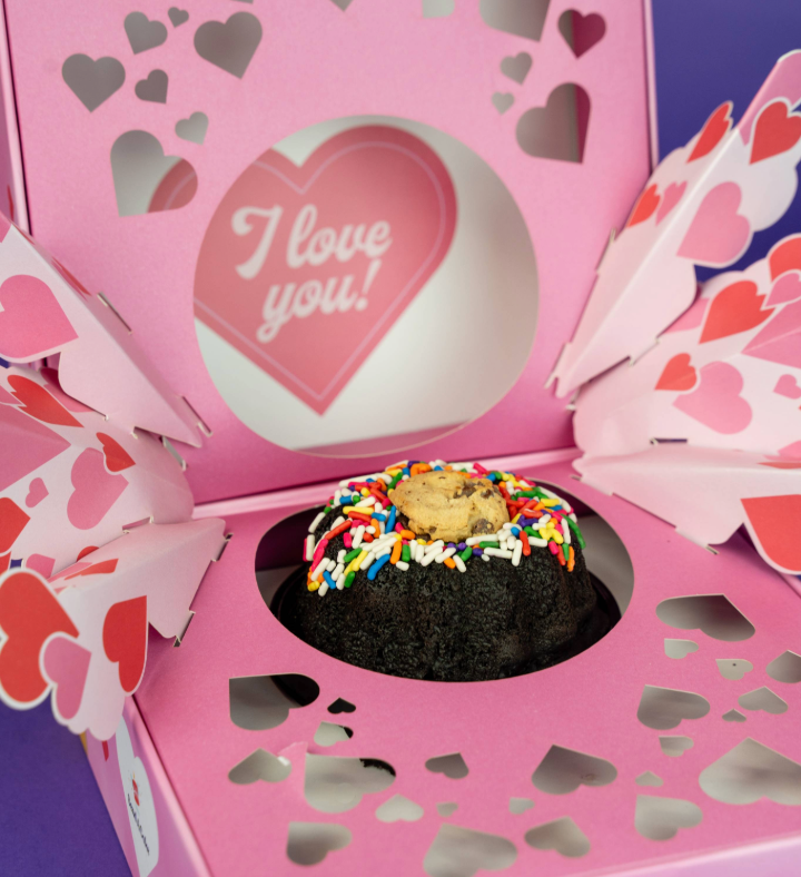 Sweet Hearts Bloom Box With Cake