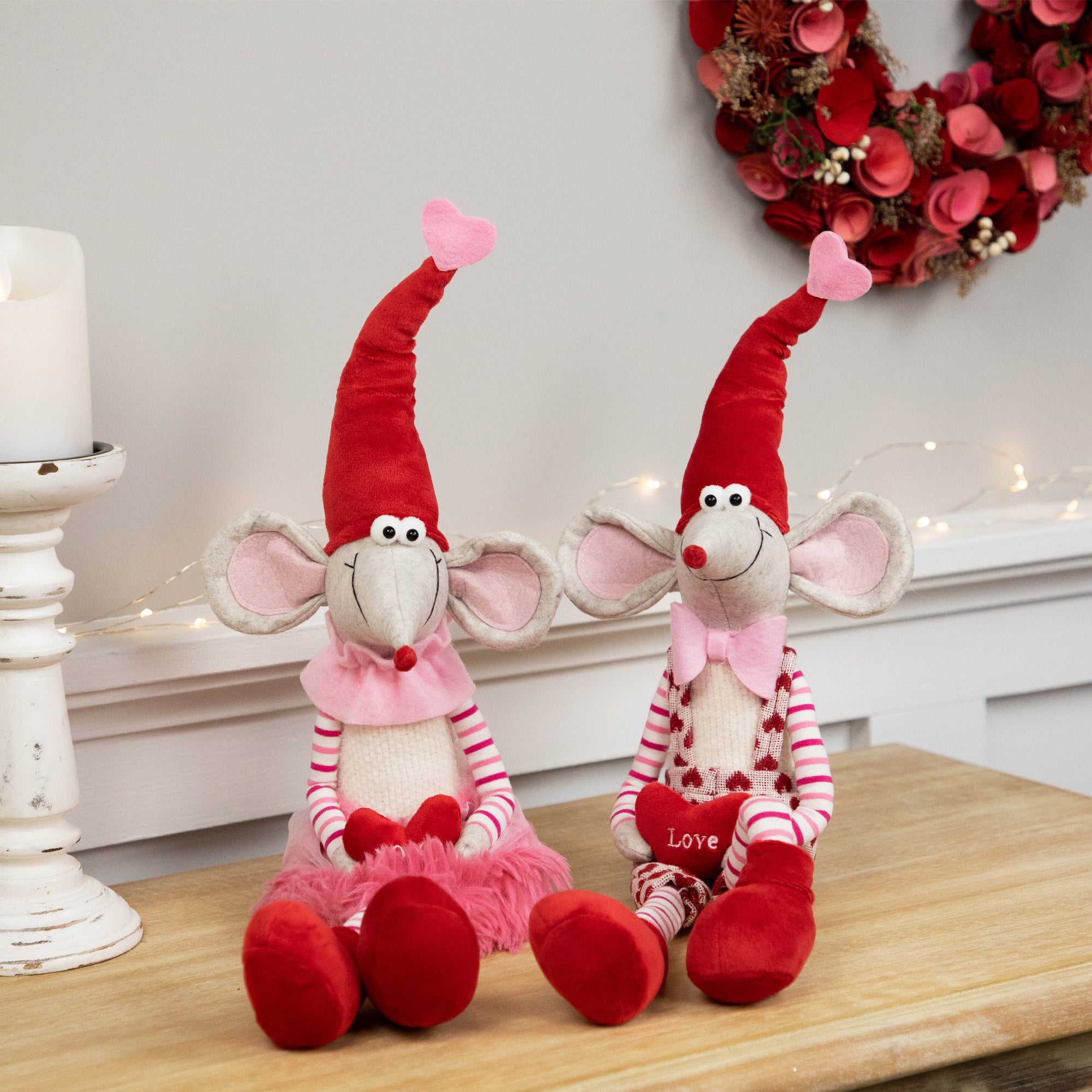 Mice W/ "love" & "xoxo" Heart Pillows Valentine's Day Figures - 20" Set