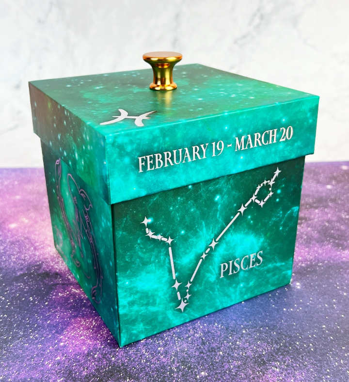 Pisces Astrology Gift Box With Cake