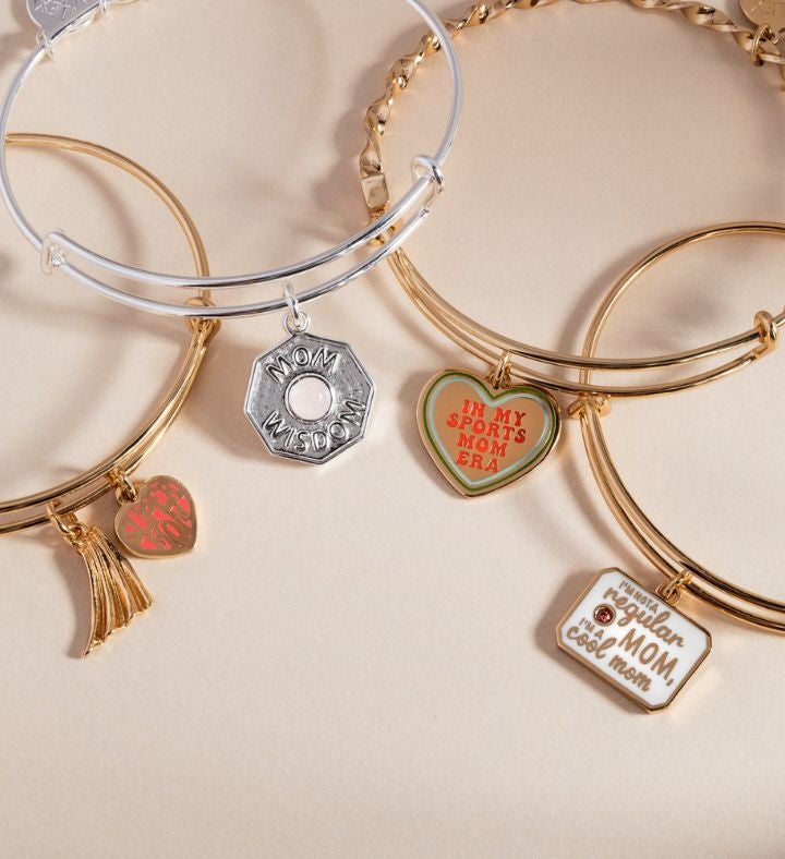 “mom Wisdom” Charm Bangle