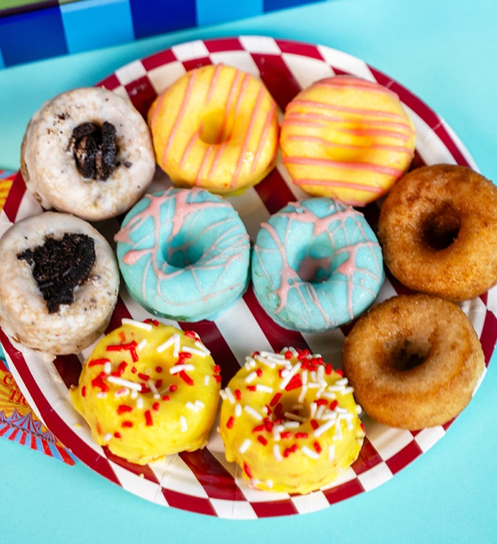Party Time Ferris Wheel With Mini Donuts