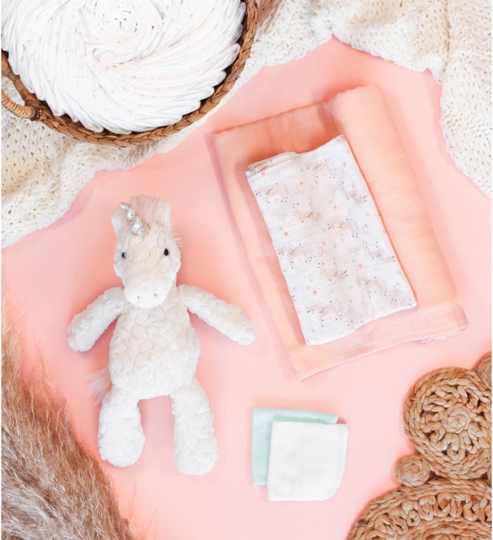 Girl Signature Cheeky Kakes