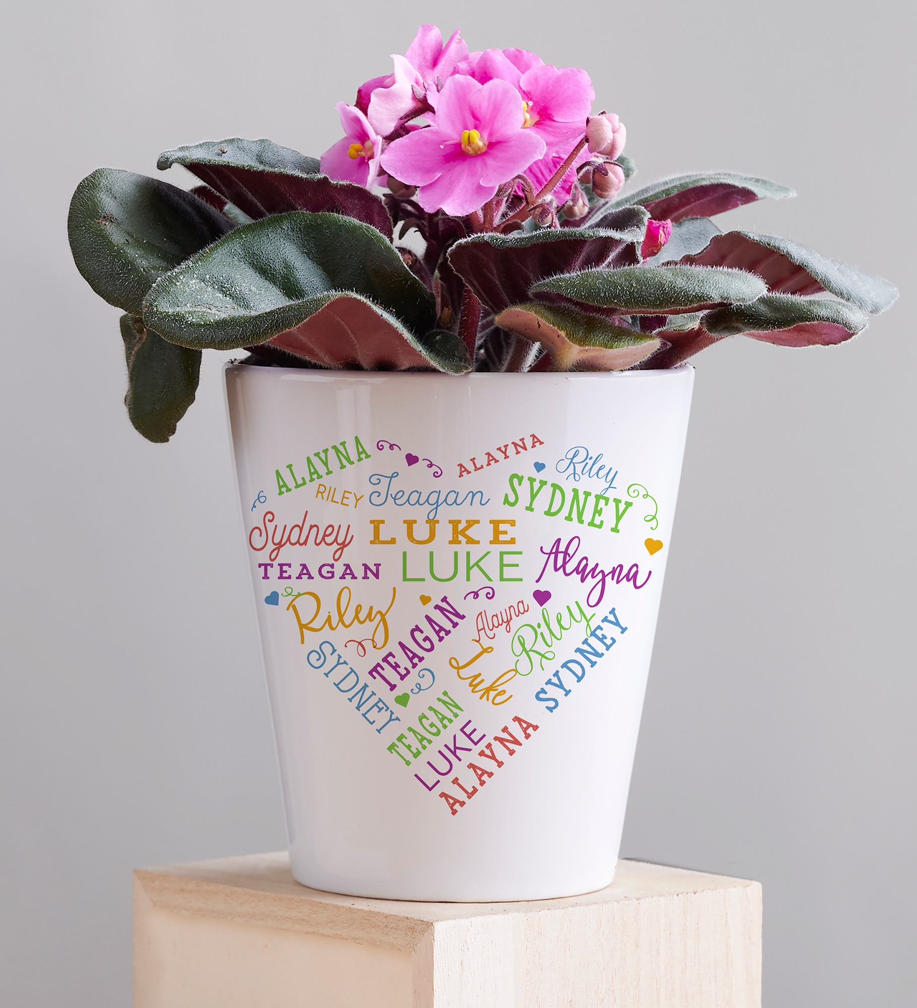 Close To Her Heart Personalized Mini Flower Pot