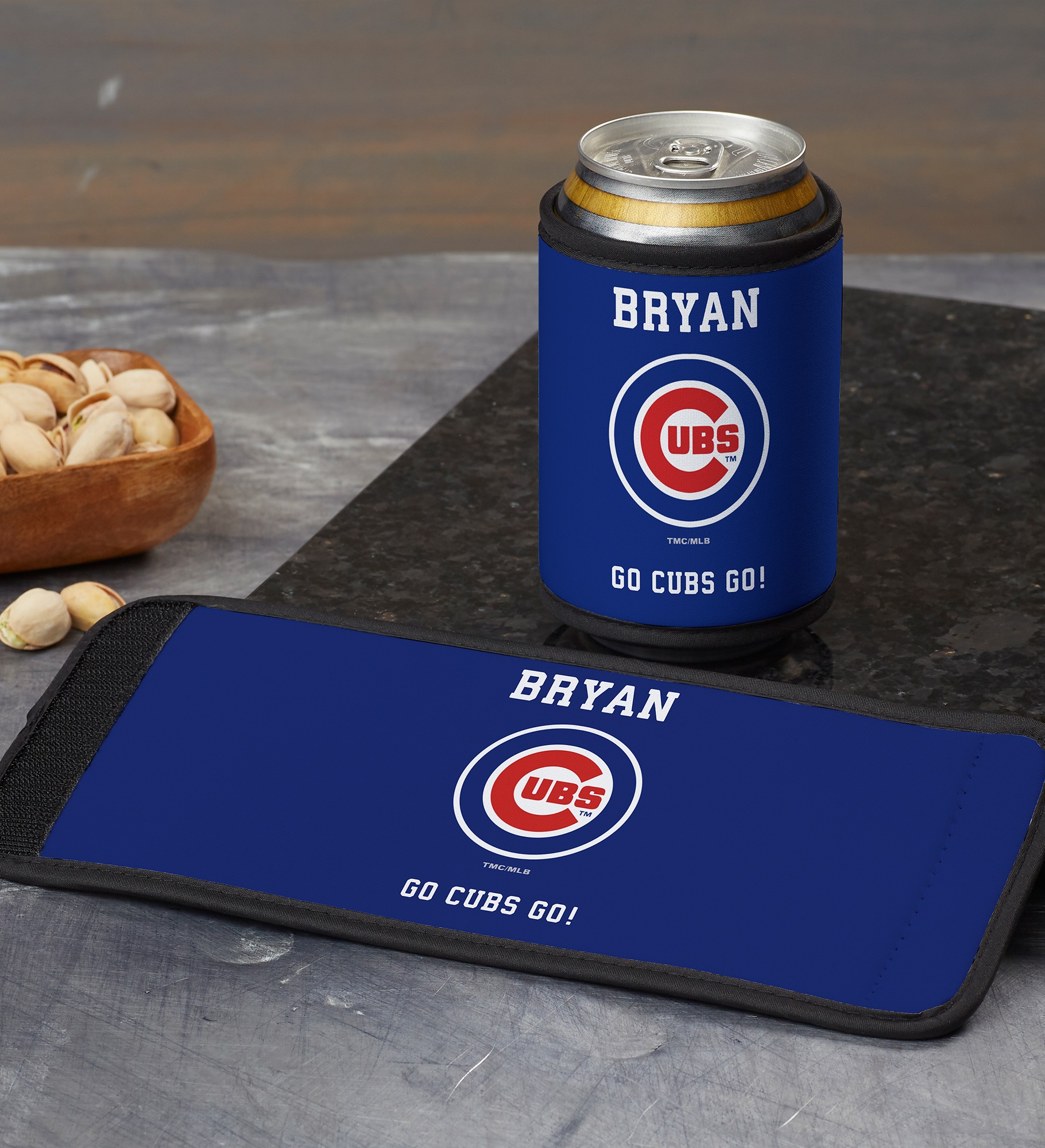 MLB Chicago Cubs Personalized Can & Bottle Wrap