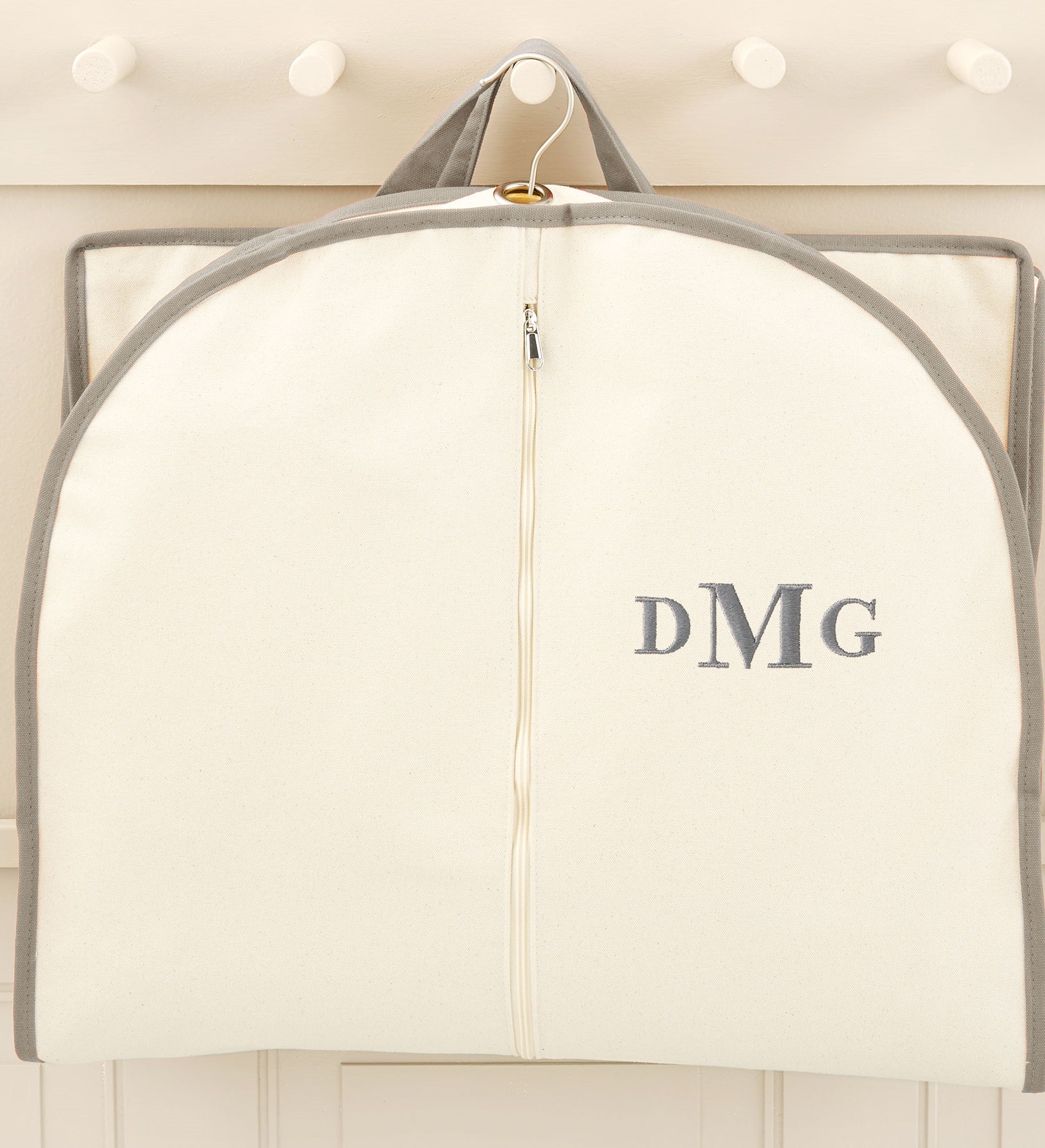 Kittenish Embroidered Canvas Garment Bag 